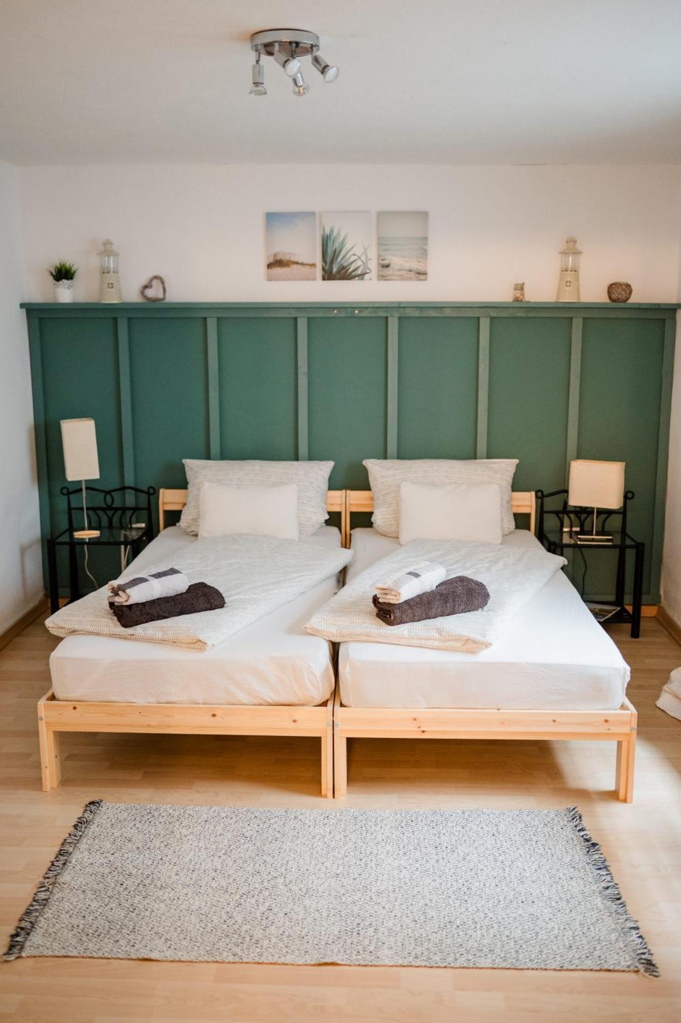 Buchlindenweg - Zimmer & Ferienwohnung Breitscheid  外观 照片